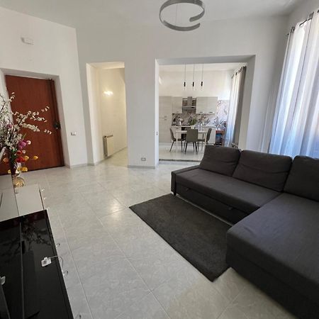 Port House Apartment Чивитавекия Екстериор снимка